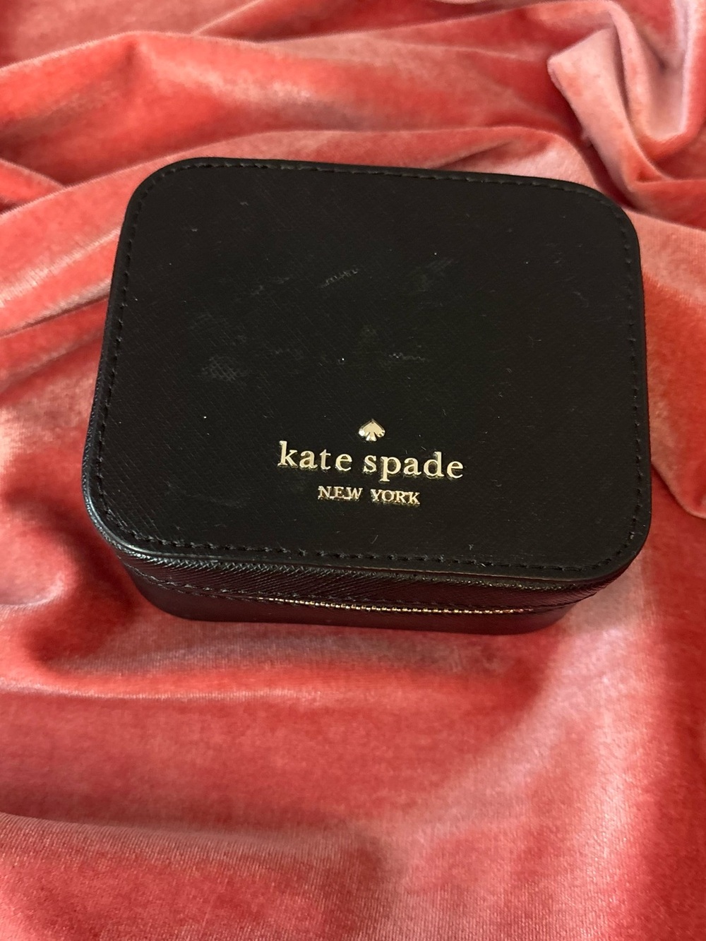 kate spade Black Compact Travel Jewelry Case with Gold Logo
